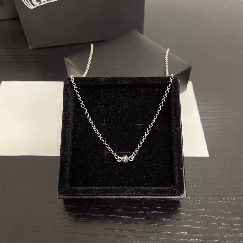 Ch**me He**ts necklaces